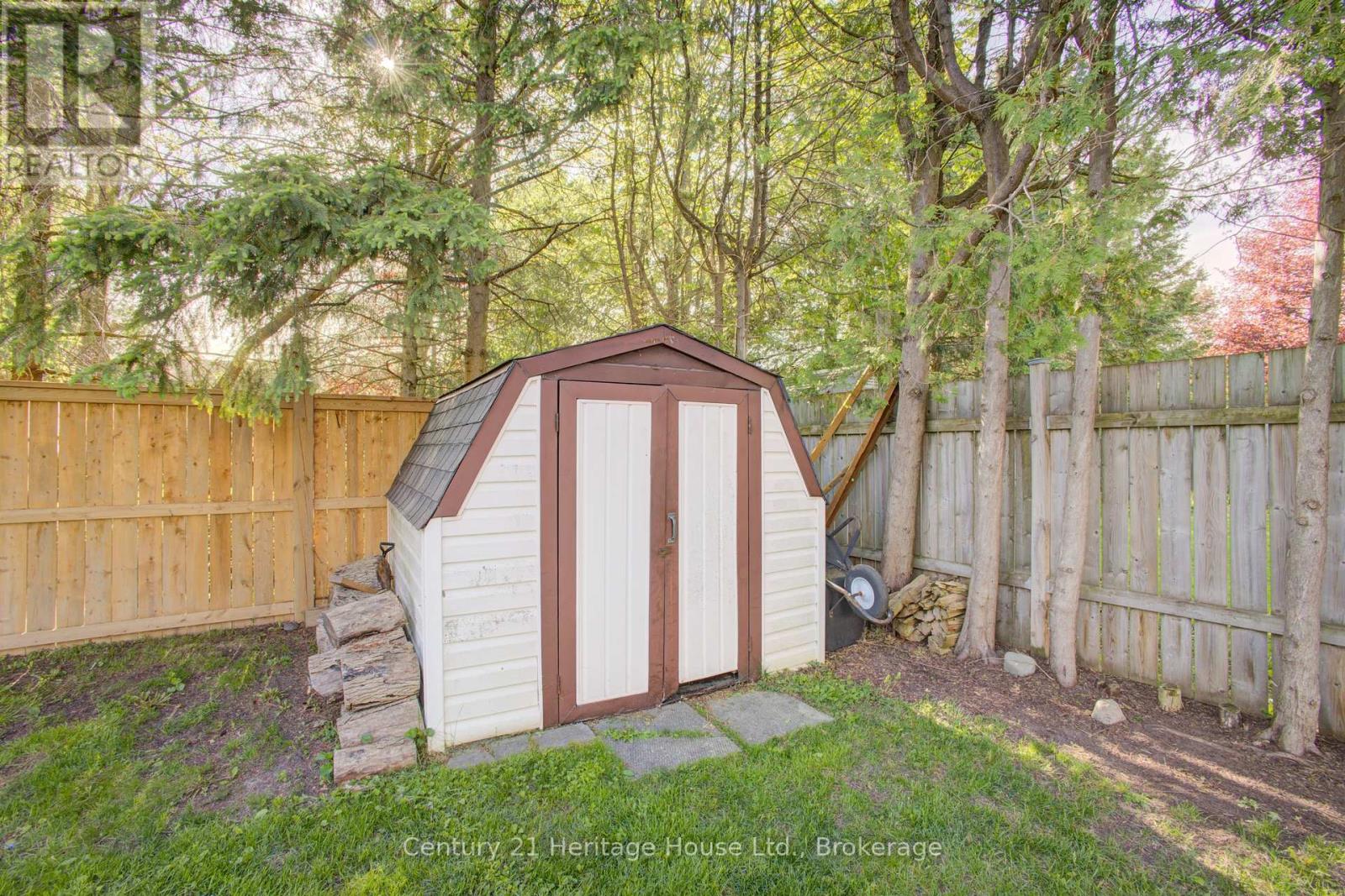 144 KINCARDINE STREET N - 32