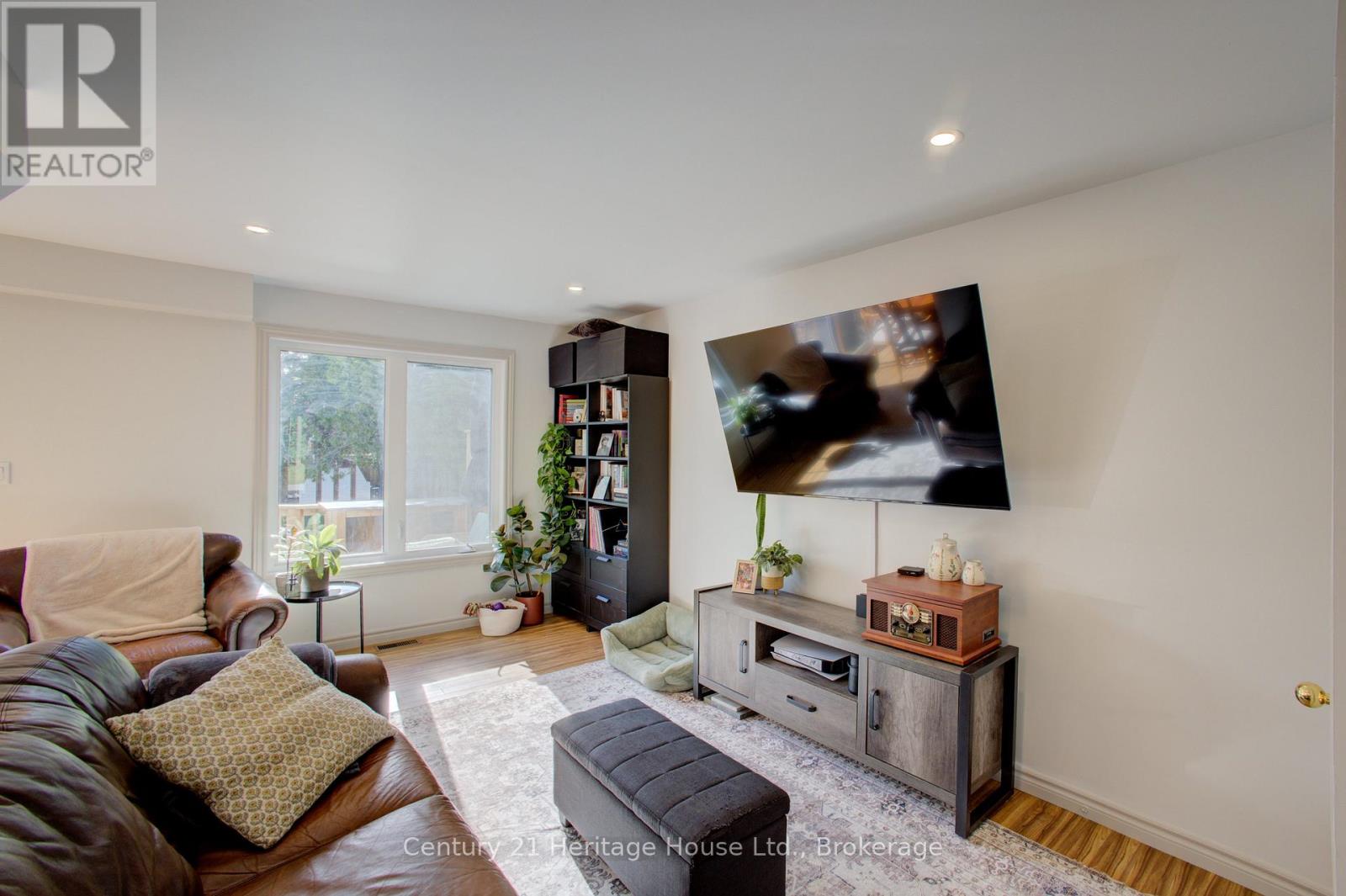 144 KINCARDINE STREET N - 7