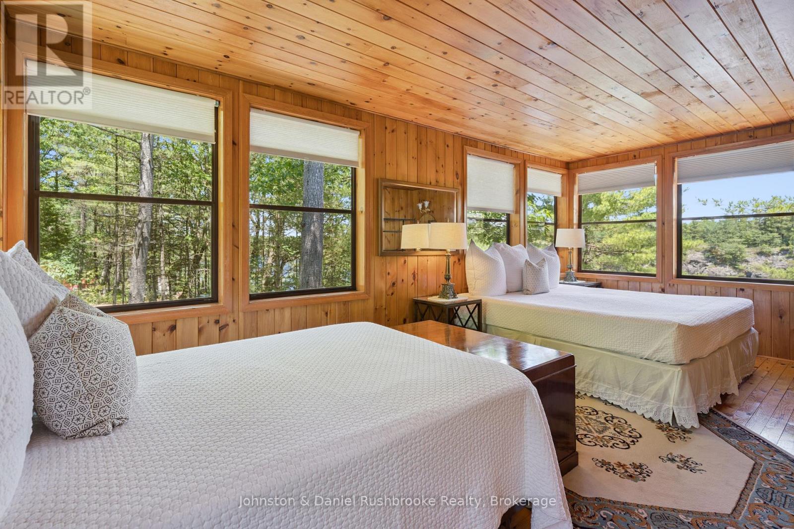 1277 & 1279 WOODLAND DRIVE - 18