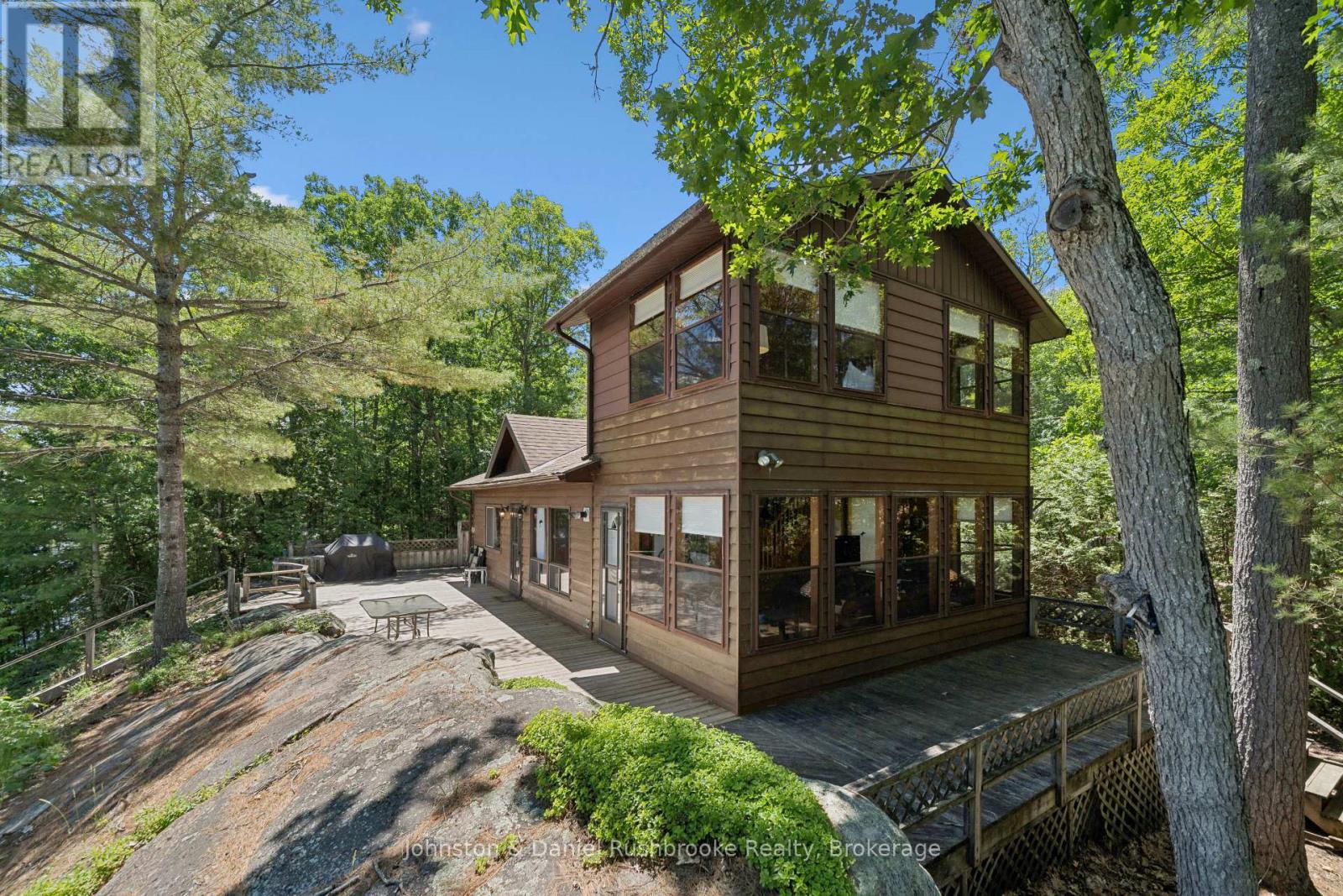 1277 & 1279 WOODLAND DRIVE - 3