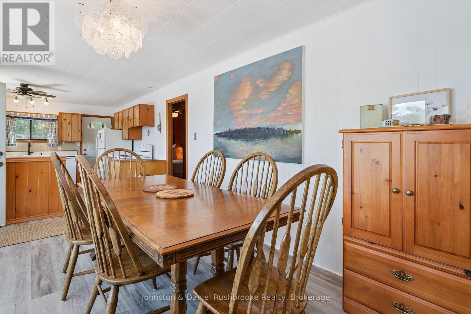 1277 & 1279 WOODLAND DRIVE - 9