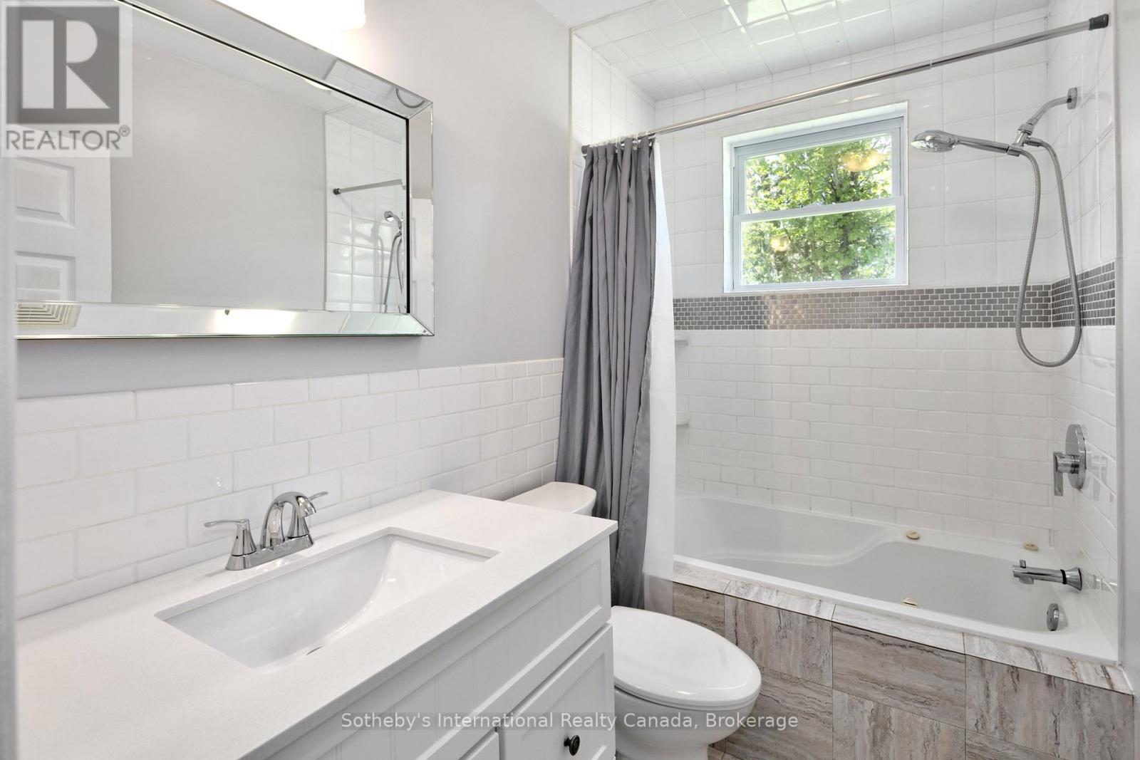 640514 HAMILTON ROAD - 22