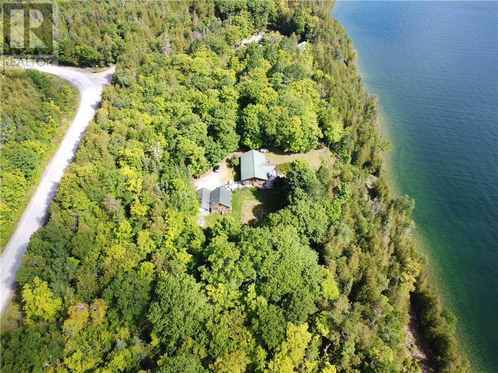 320 Perivale Rd W. - 13