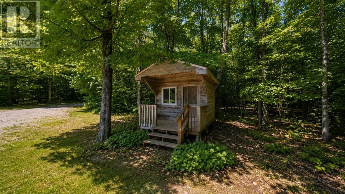 320 Perivale Rd W. - 42