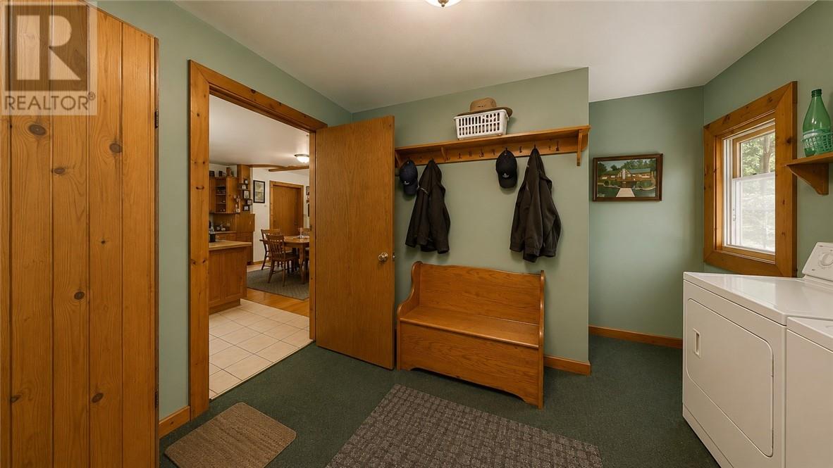 320 Perivale Rd W. - 44
