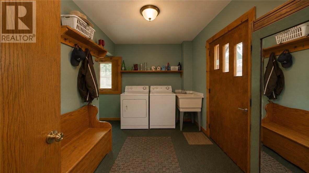320 Perivale Rd W. - 46