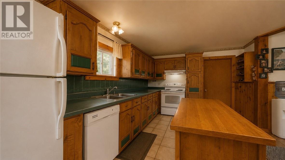 320 Perivale Rd W. - 50