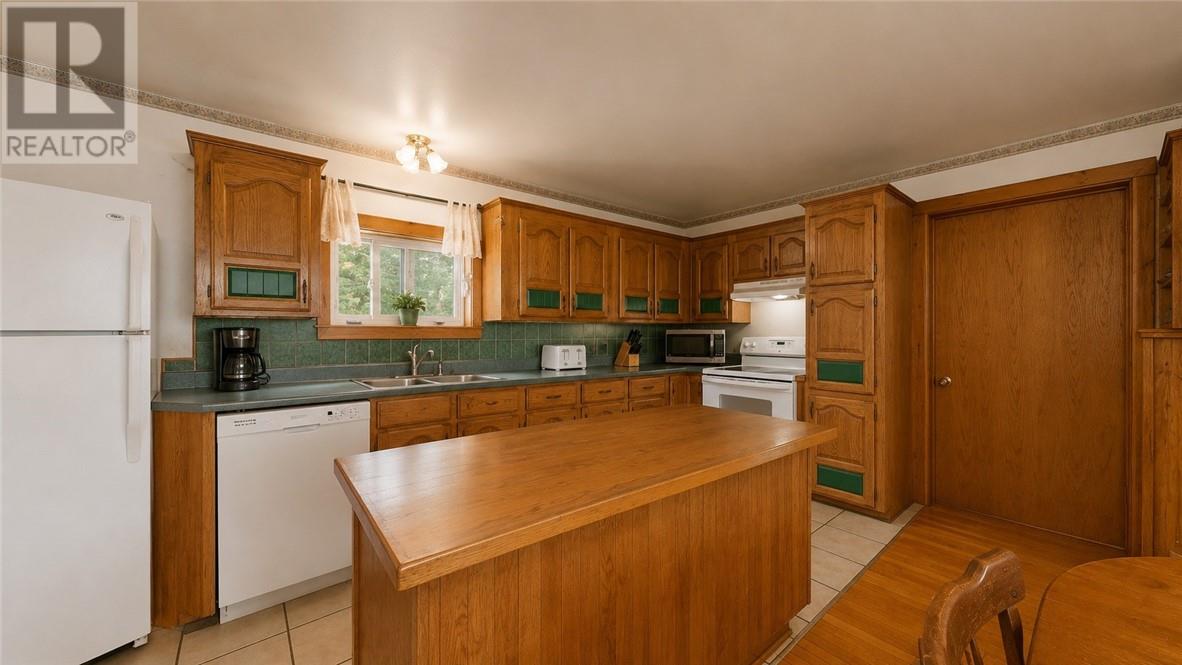320 Perivale Rd W. - 53