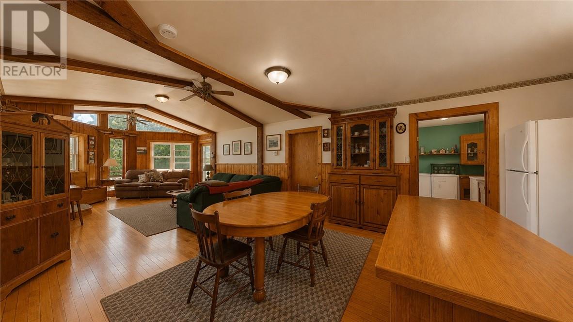 320 Perivale Rd W. - 55