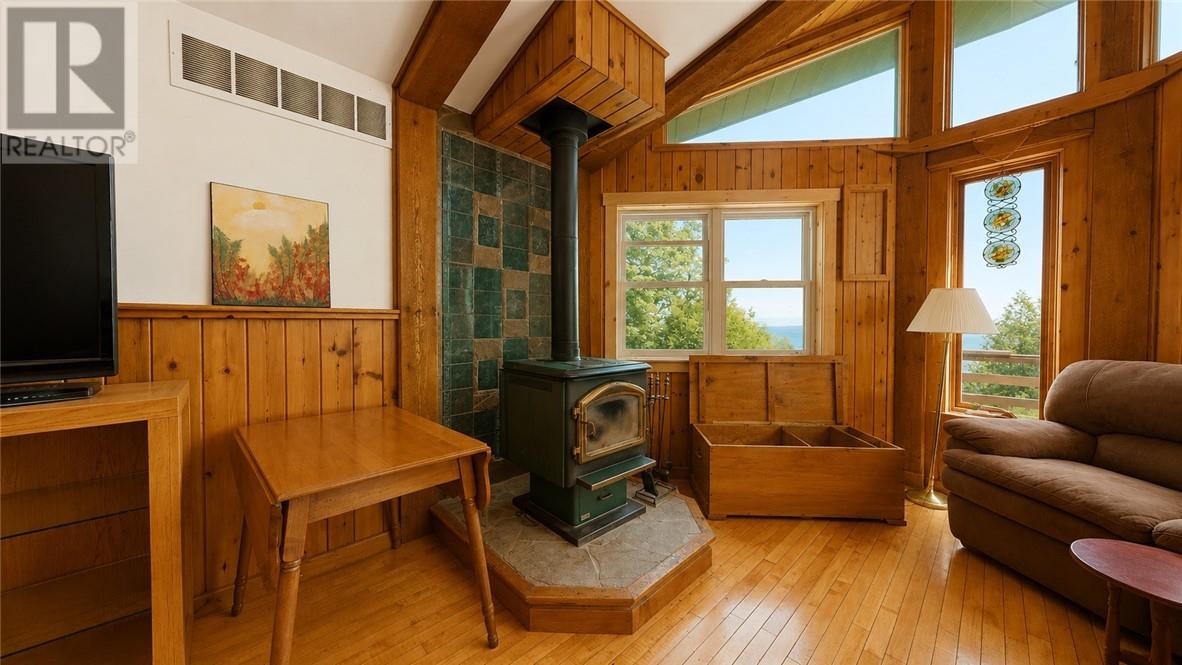 320 Perivale Rd W. - 56