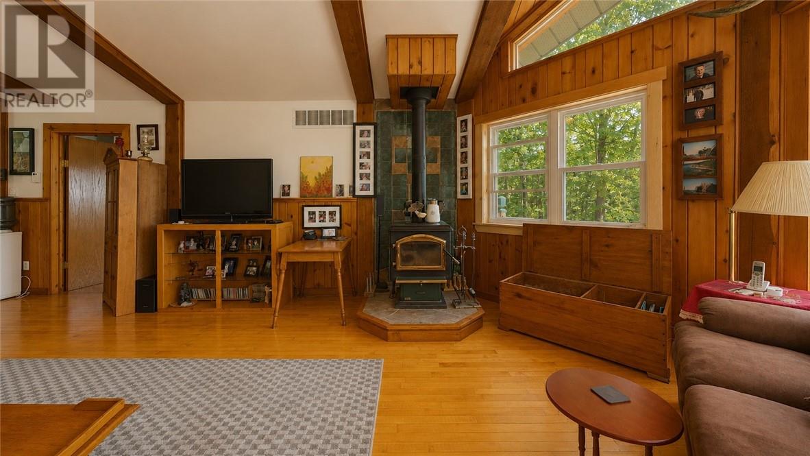 320 Perivale Rd W. - 58