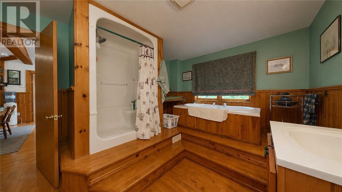 320 Perivale Rd W. - 67