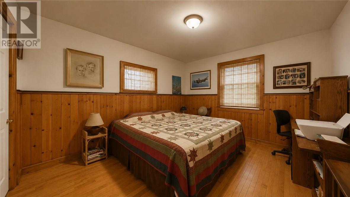 320 Perivale Rd W. - 71