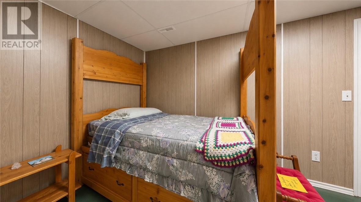 320 Perivale Rd W. - 75