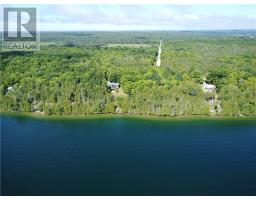 4pc Ensuite bath - 320 Perivale Rd W., Spring Bay, ON P0P2B0 Photo 6
