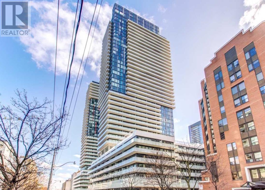 #228 161 ROEHAMPTON AVENUE - 1