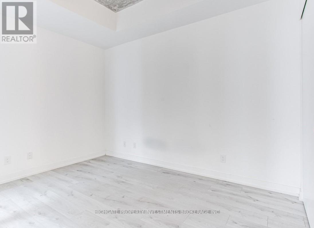 #228 161 ROEHAMPTON AVENUE - 11