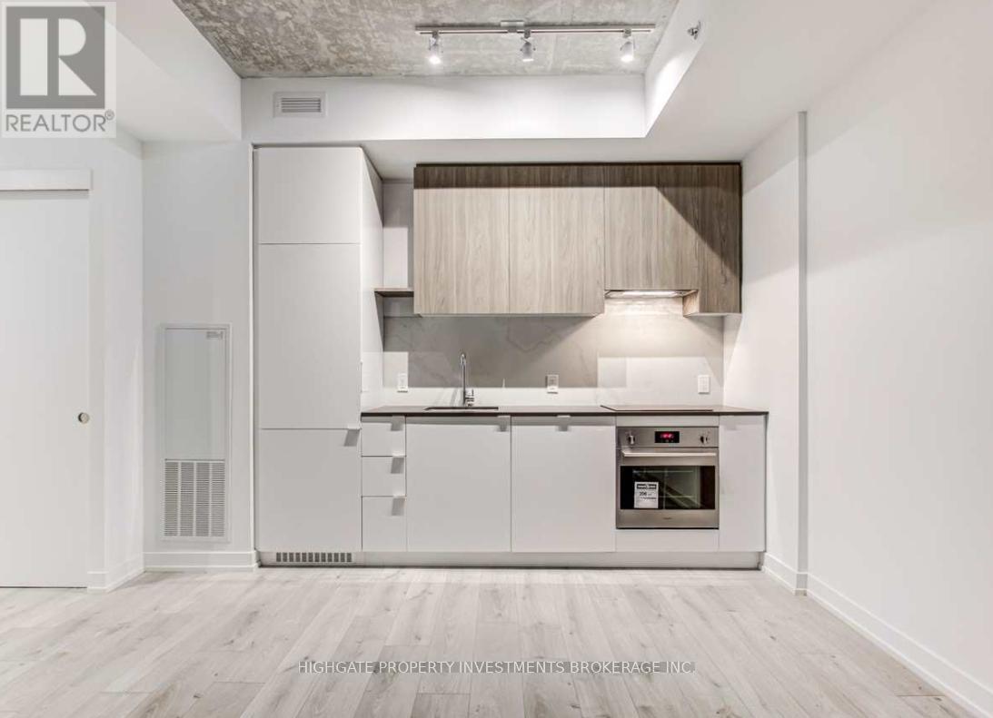 #228 161 ROEHAMPTON AVENUE - 8