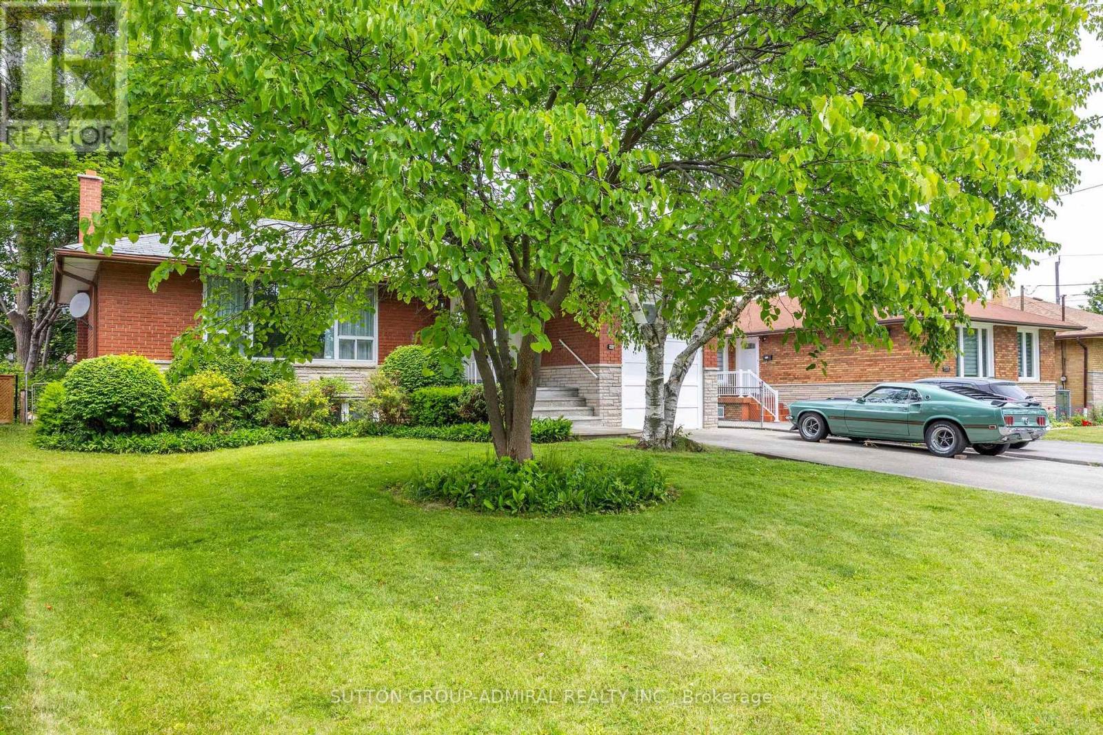 138 KENNARD AVENUE - 1