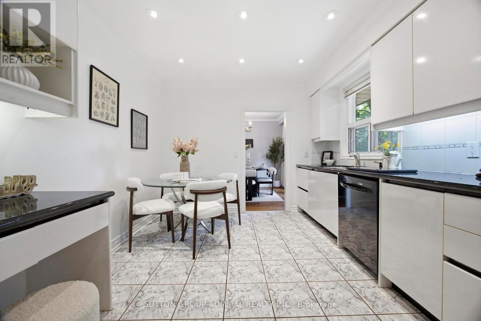 138 KENNARD AVENUE - 17