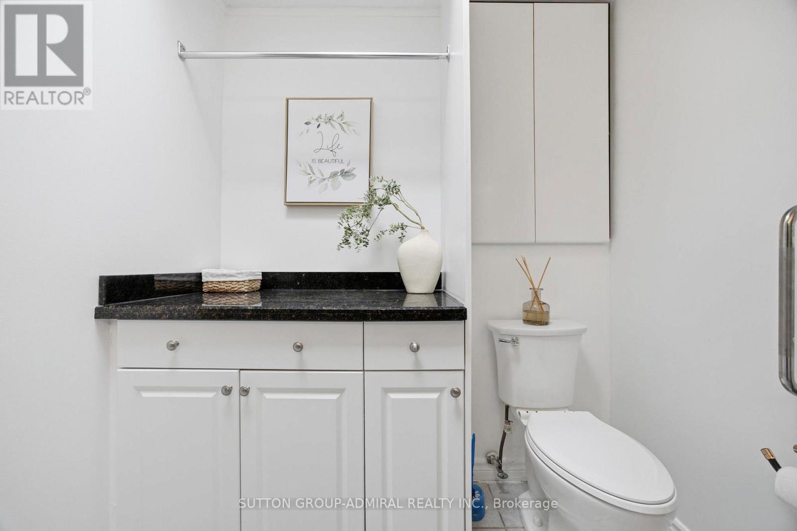 138 KENNARD AVENUE - 23