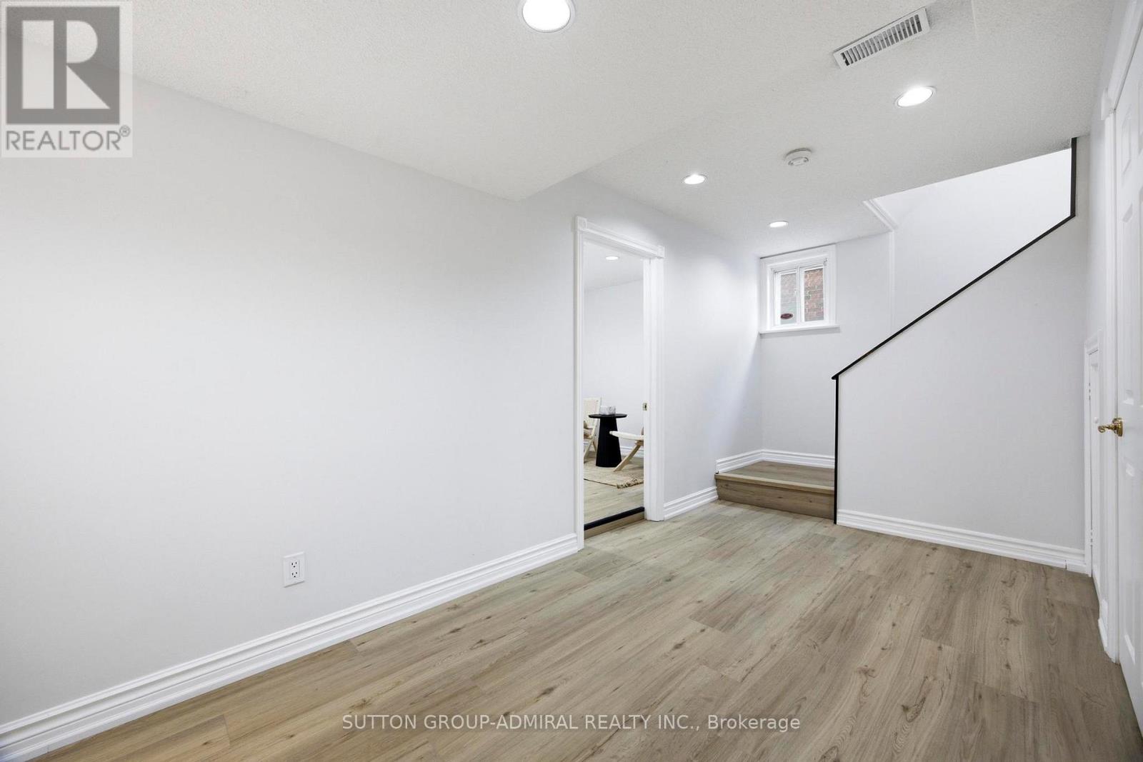 138 KENNARD AVENUE - 30