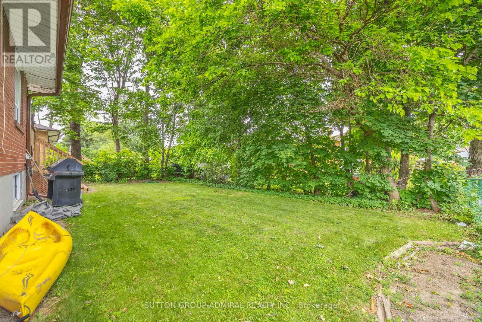 138 KENNARD AVENUE - 37