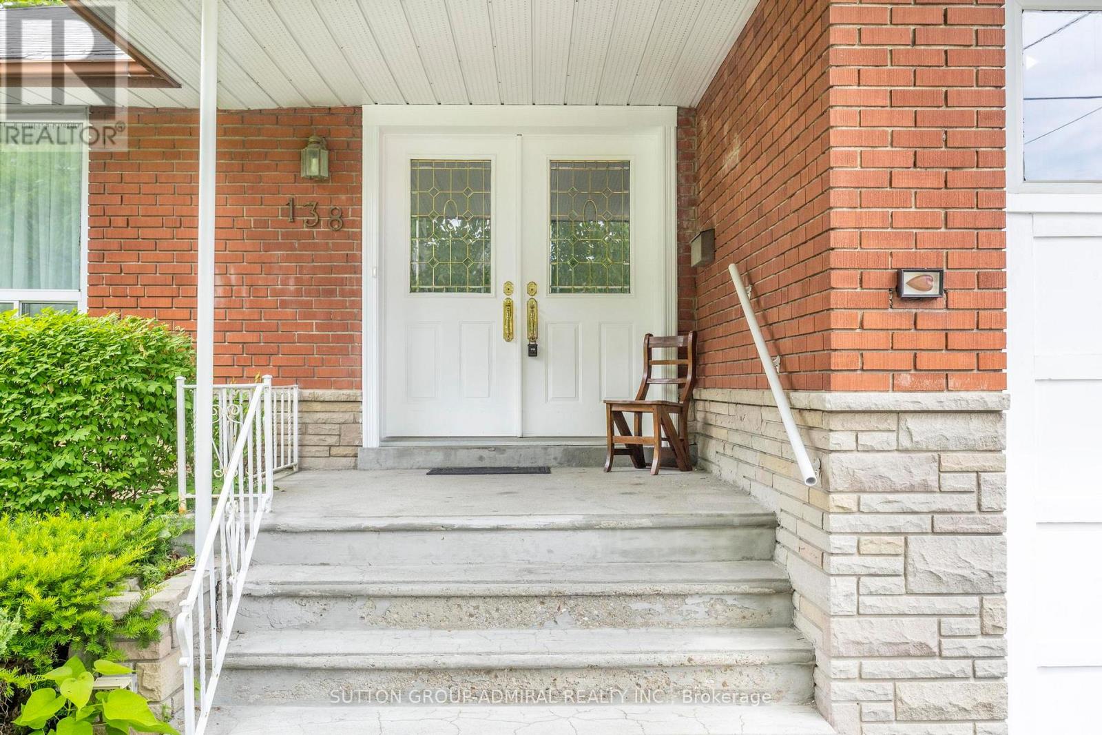 138 KENNARD AVENUE - 4
