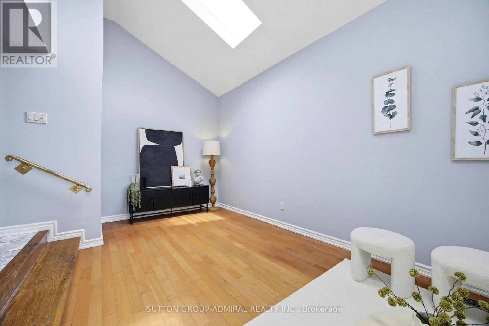 138 KENNARD AVENUE - 7