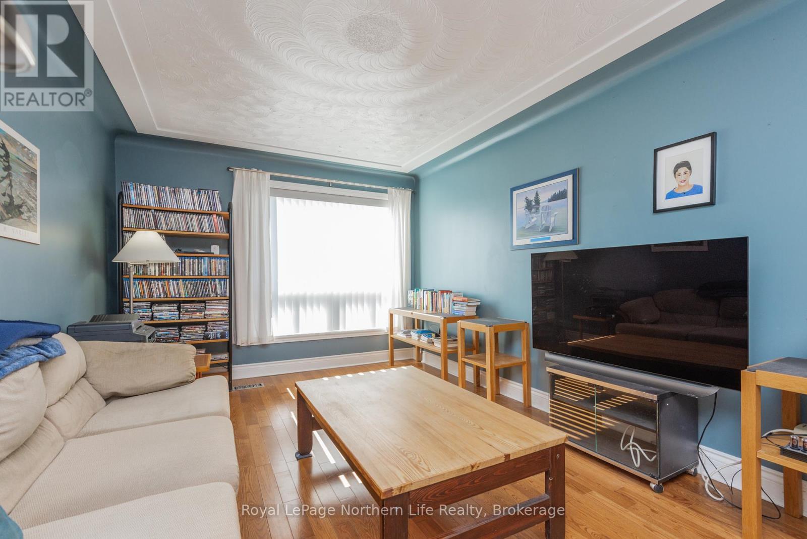 323 PERCY STREET - 13
