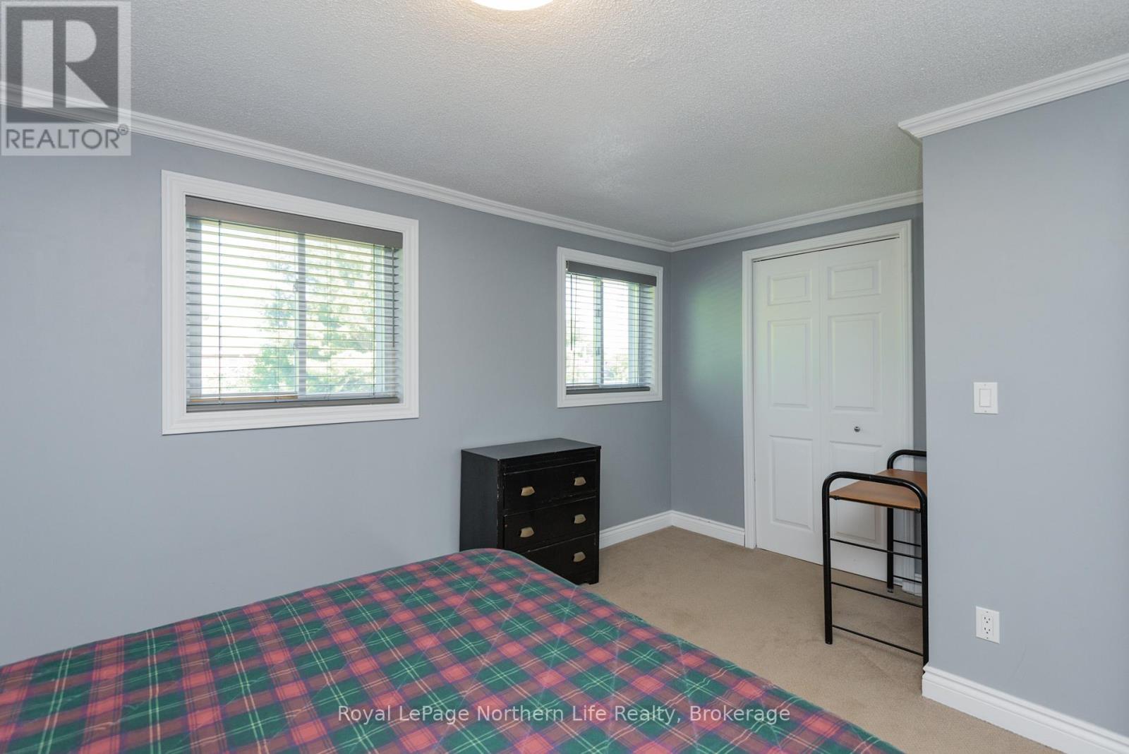 323 PERCY STREET - 25
