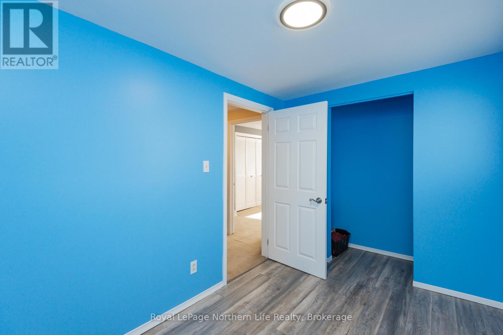 323 PERCY STREET - 27