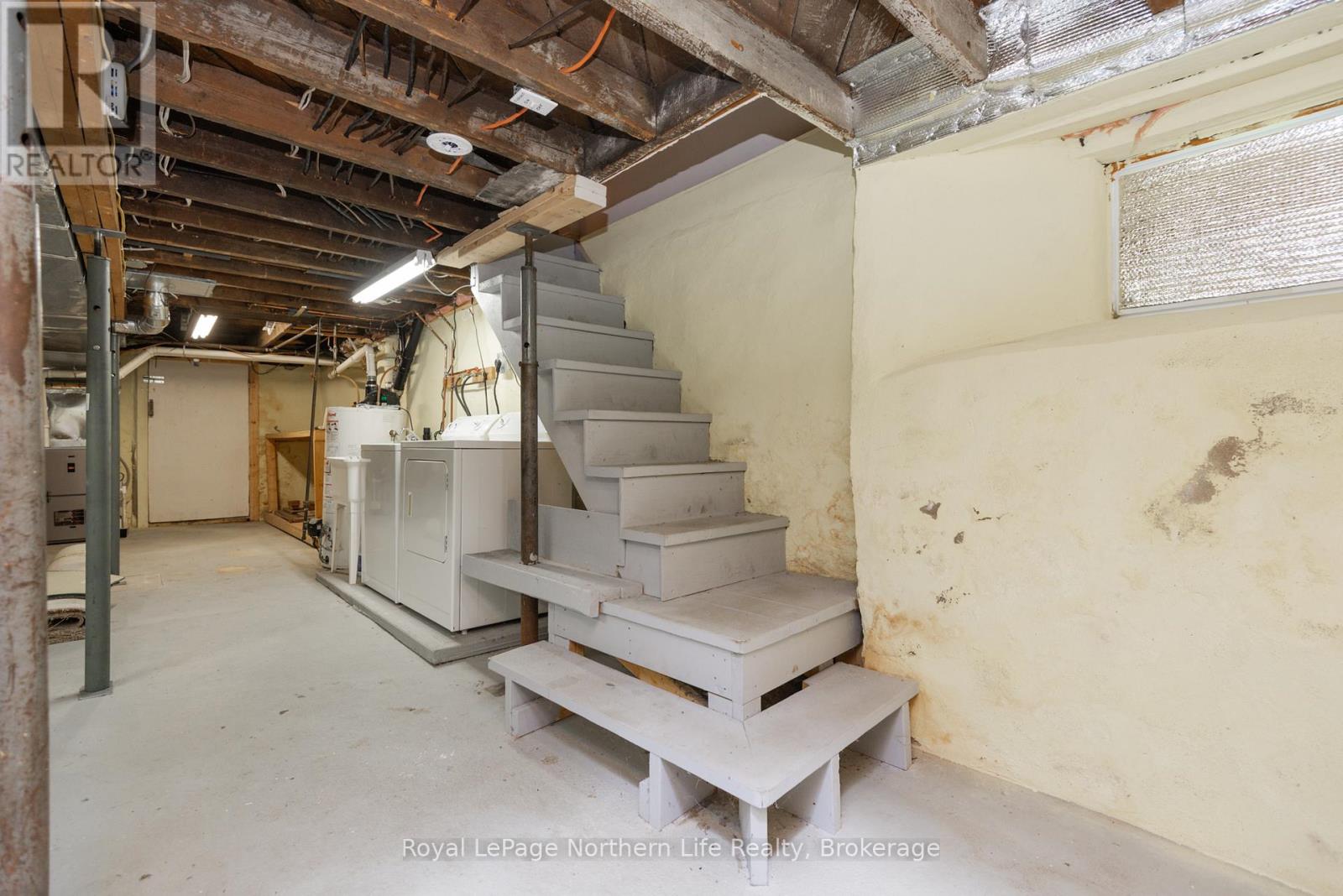 323 PERCY STREET - 40