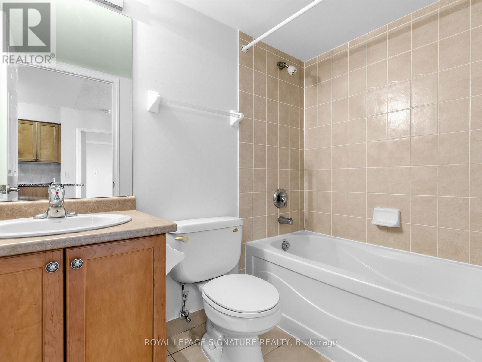 #1512 68 GRANGEWAY AVENUE - 17