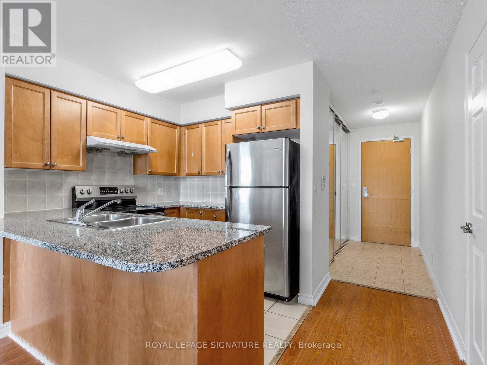 #1512 68 GRANGEWAY AVENUE - 7