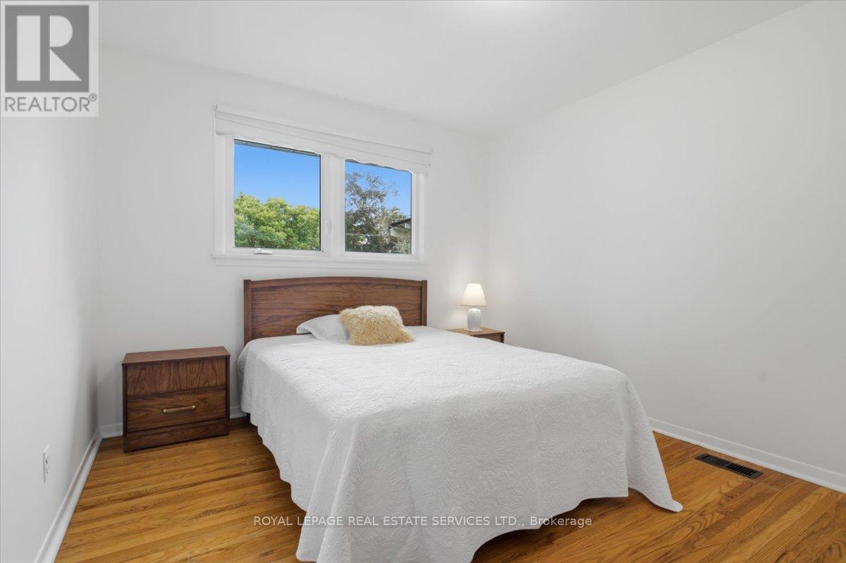 1 ROSEGROVE PLACE - 11