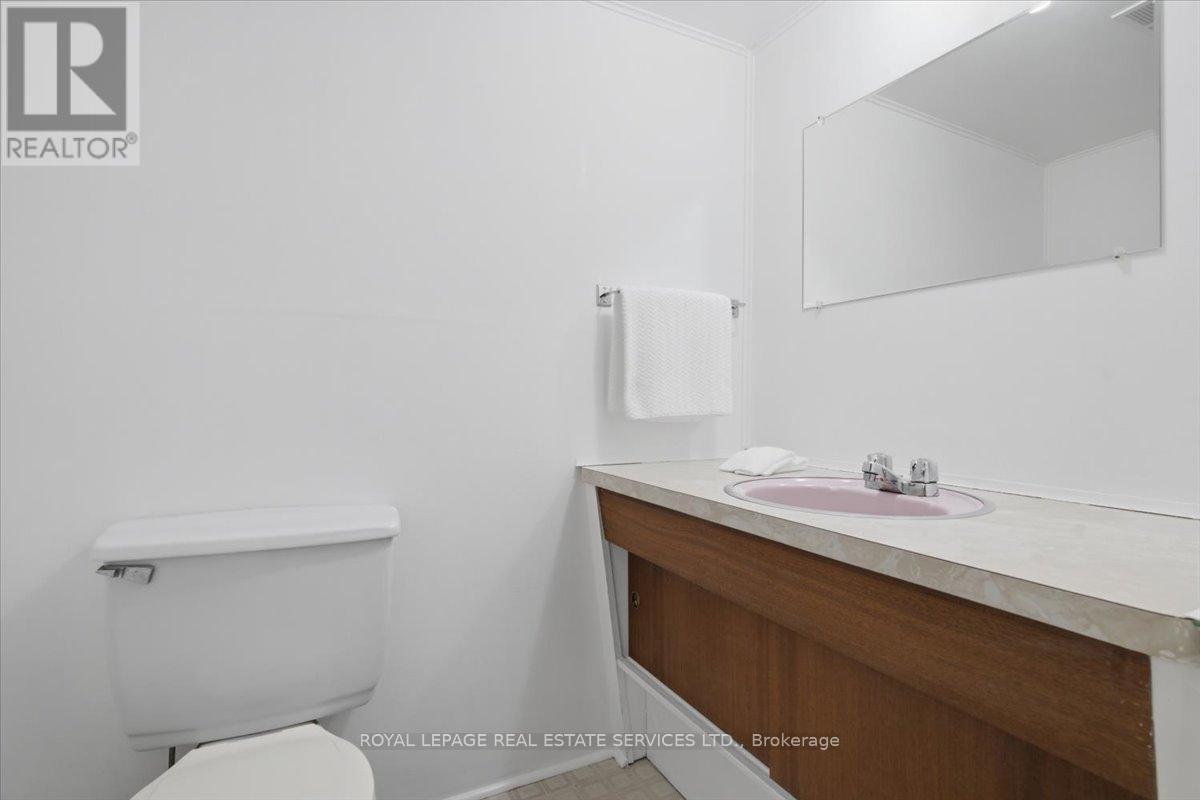 1 ROSEGROVE PLACE - 17