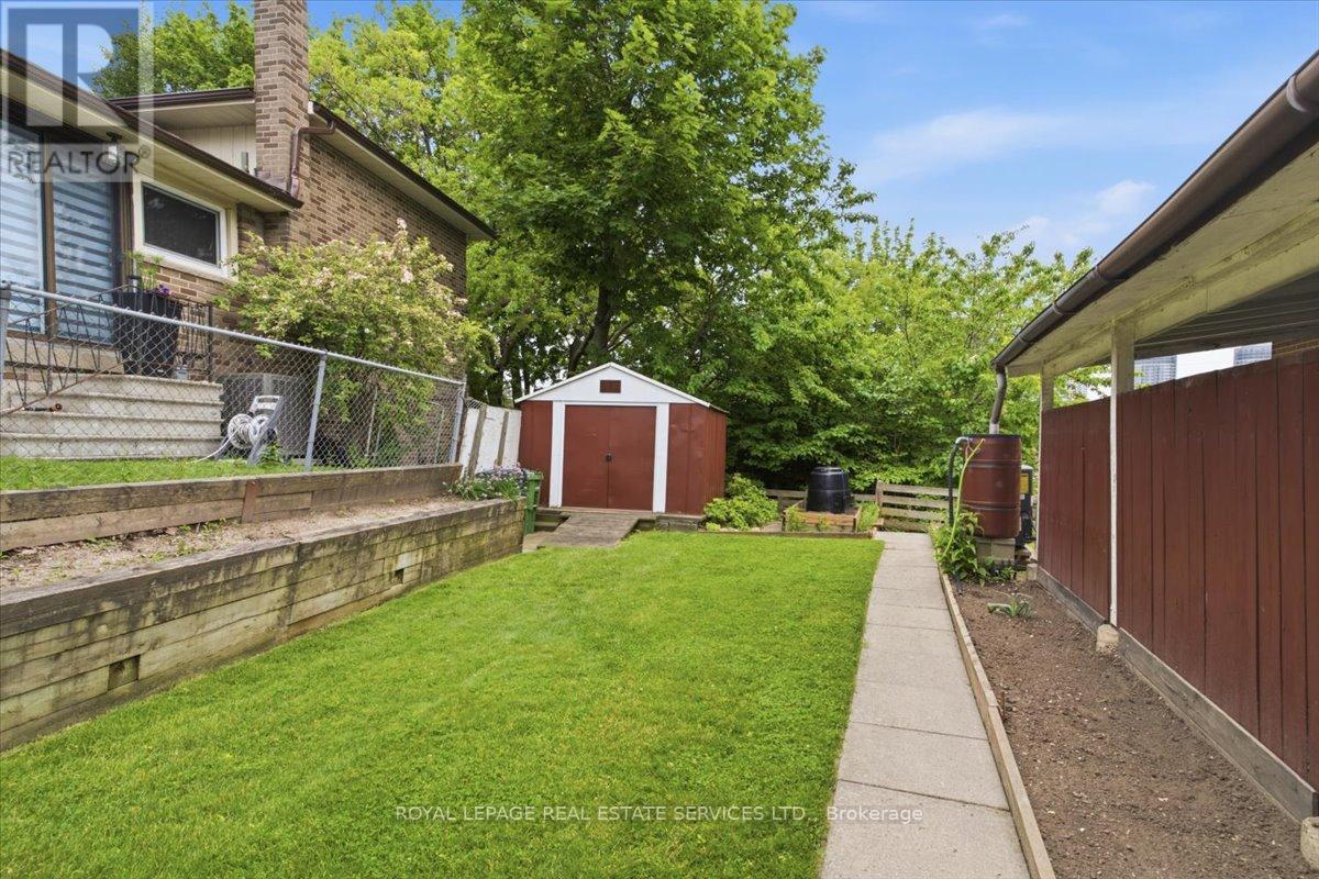 1 ROSEGROVE PLACE - 20