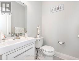 24 Wandering Glider Trail, Bradford West Gwillimbury, ON L3Z0T5 Photo 17