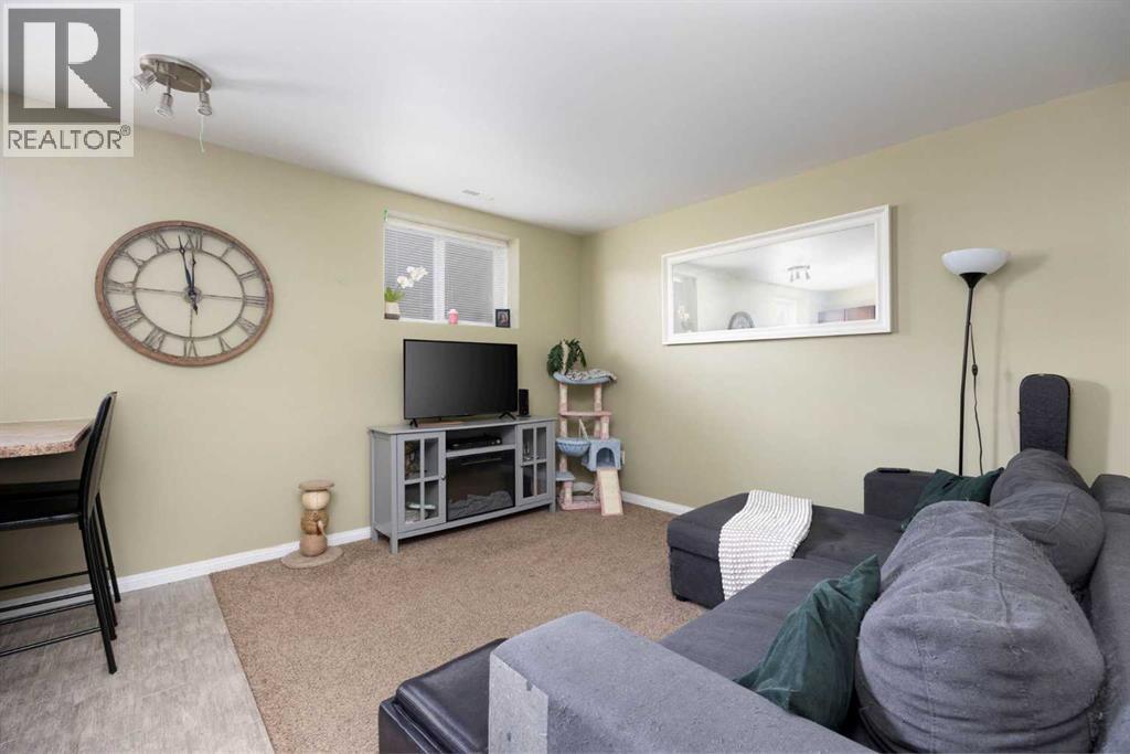 150 Pacific Crescent - 29