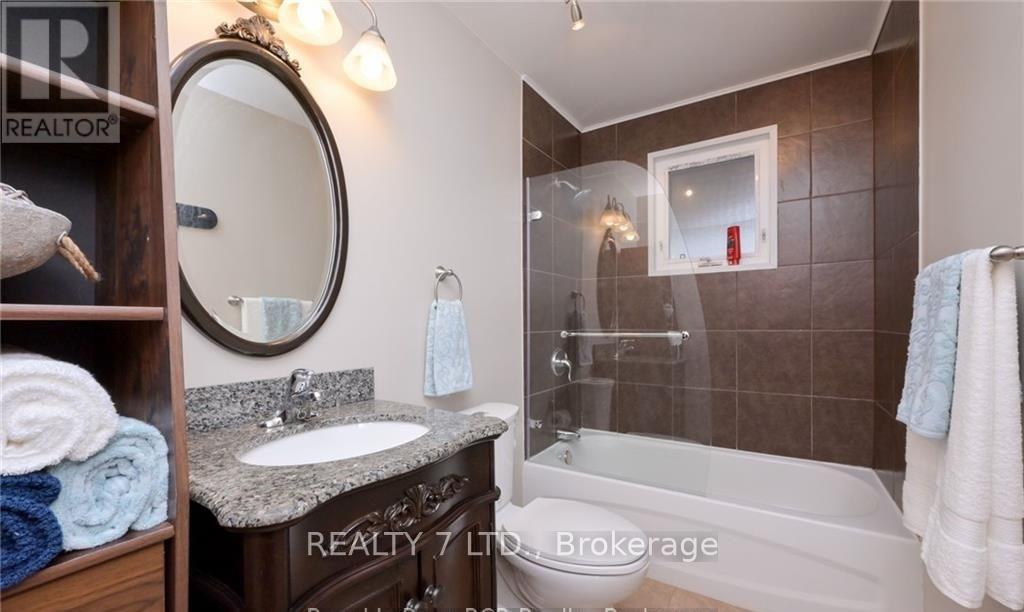 270 JAMES STREET E - 13