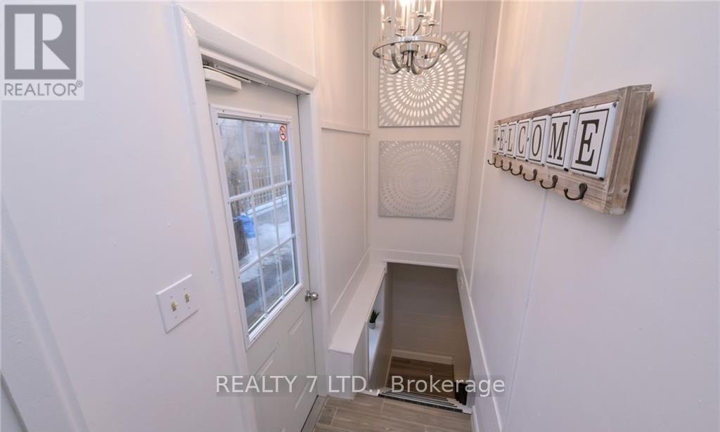 270 JAMES STREET E - 14