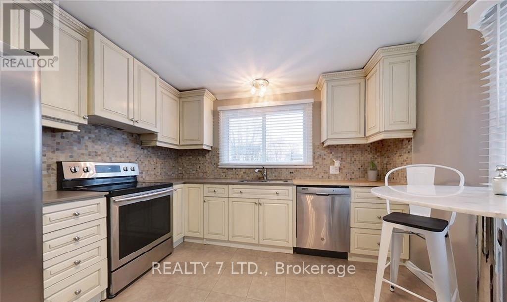 270 JAMES STREET E - 4