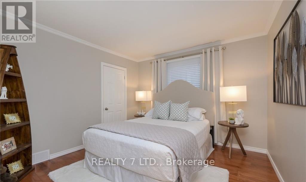 270 JAMES STREET E - 8