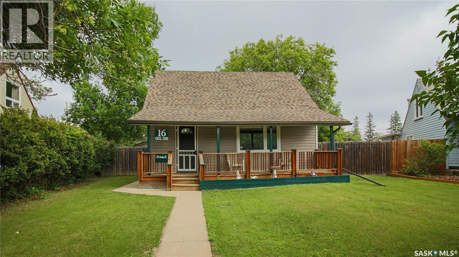 16 CECIL CRESCENT — photo 28