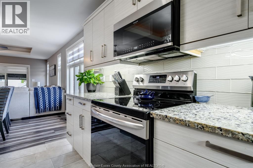 1 Woodland STREET - 11