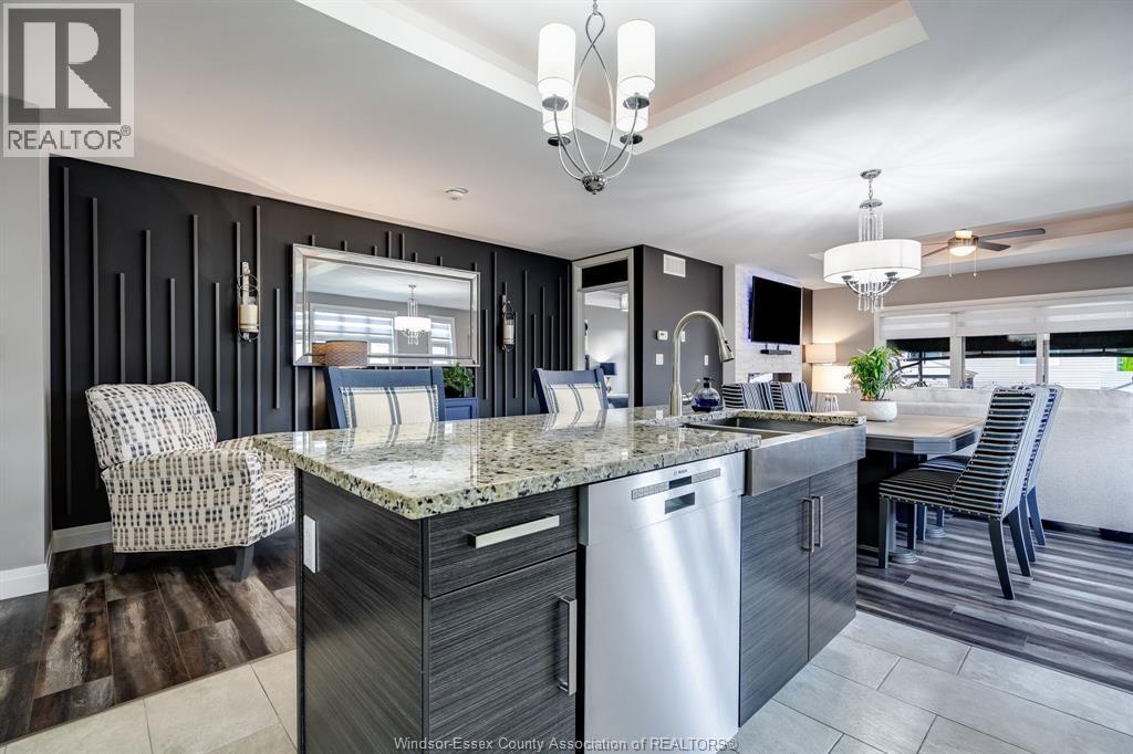 1 Woodland STREET - 13