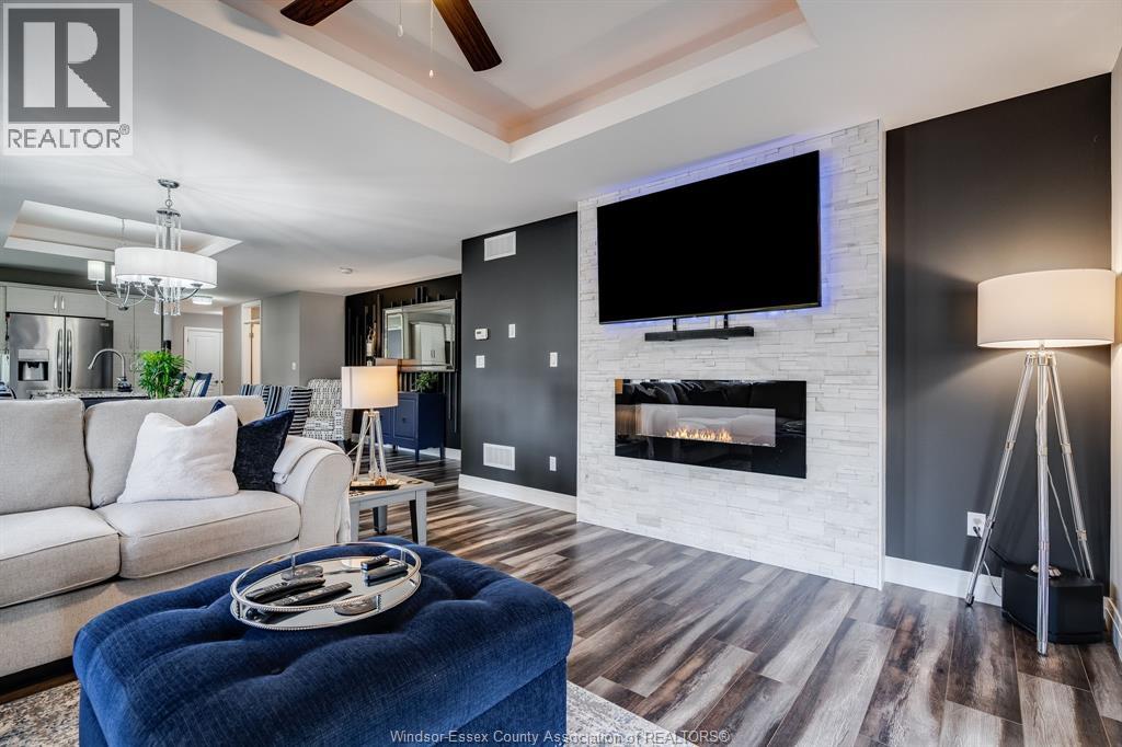 1 Woodland STREET - 19