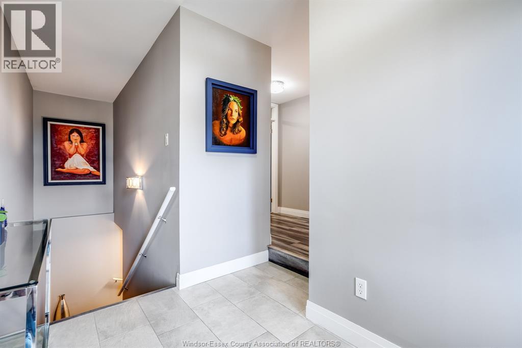 1 Woodland STREET - 3