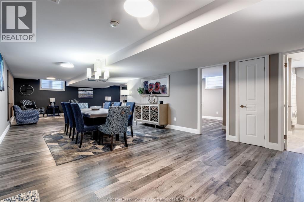 1 Woodland STREET - 31